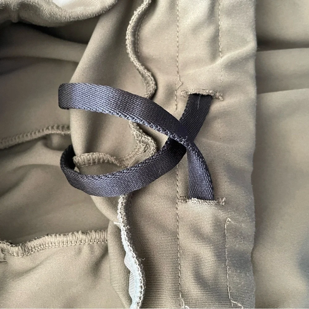 Men’s 32 Degrees Olive Green Shorts​​​​​ - Picture 5 of 7